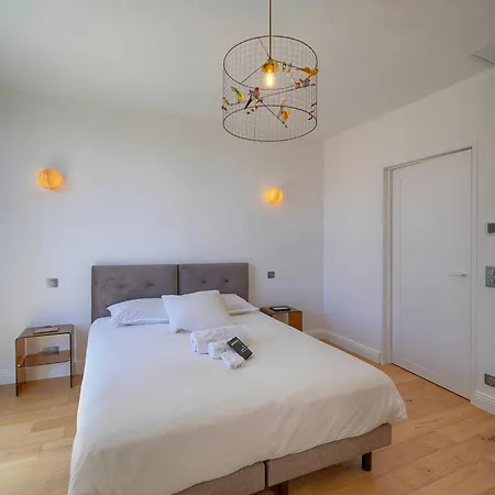 Сasa de vacaciones Frgk Pont Saint-victor Piscine Privée 4 *