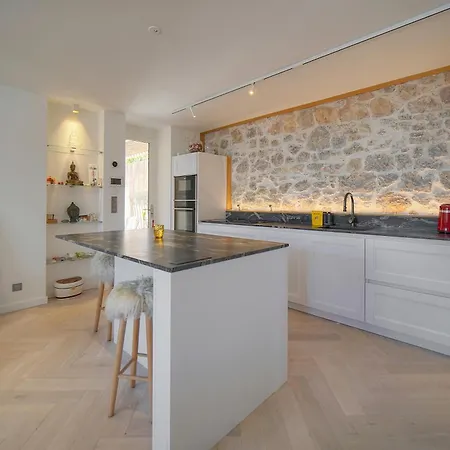 Сasa de vacaciones Frgk Pont Saint-victor Piscine Privée 4 *